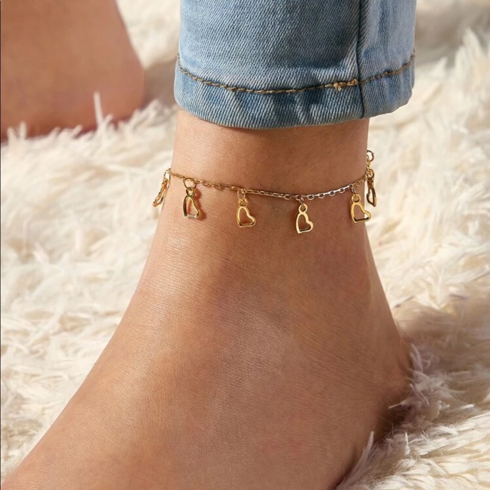 3/$30 Heart Charm Anklet